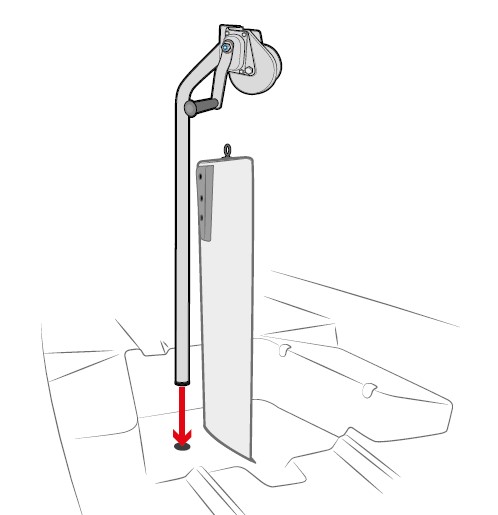 Crane with winch to raise the keel of the RS21
